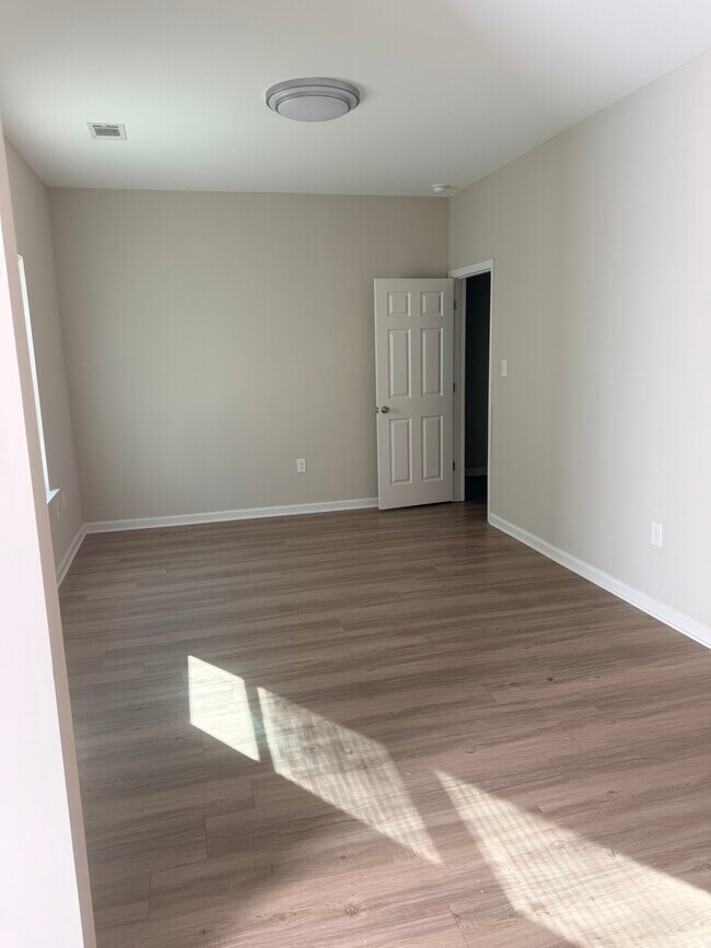 Photo - 2433 Dakar Dr