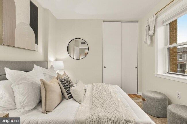 Photo - 3534 10th St NW Unit 200