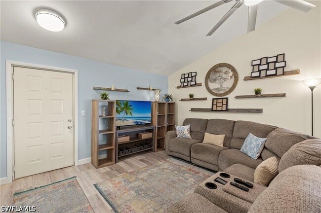 Photo - 13264 White Marsh Ln Unidad 3328
