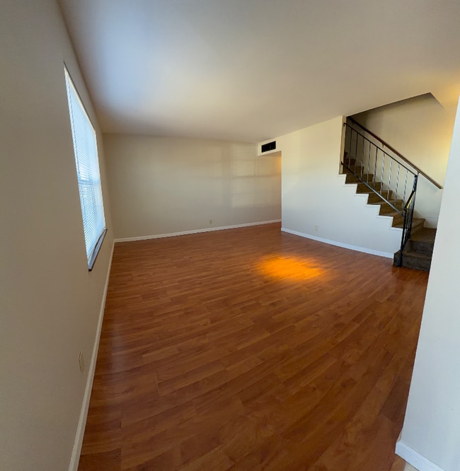 Photo - 121 E 14th Pl