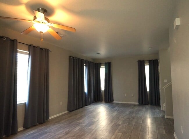 Photo - 13028 Grant Cir W