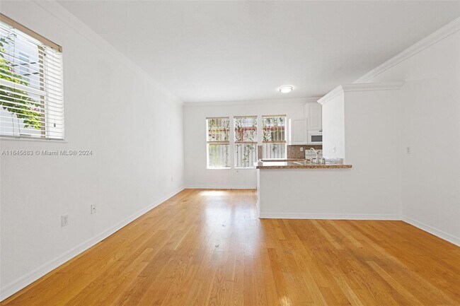 1027 Pennsylvania Ave Unit 103