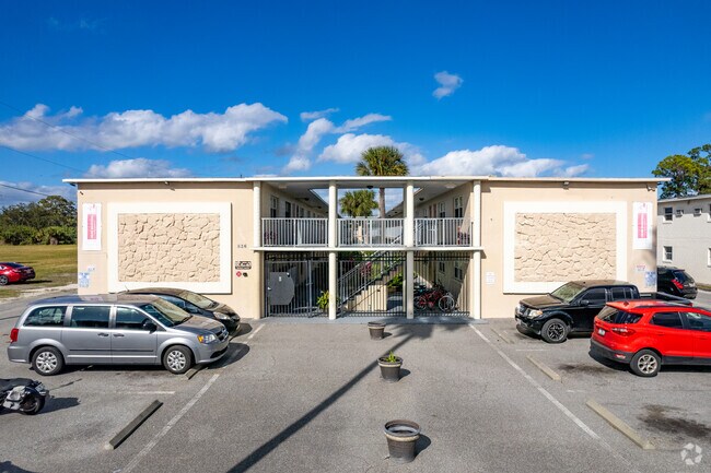 Photo - Rose Garden Apartments
