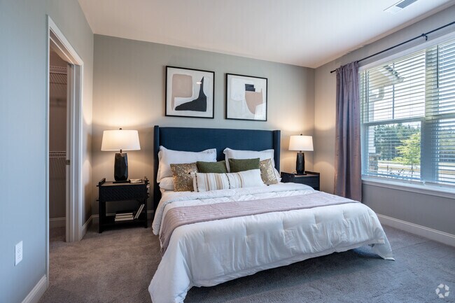 2BR, 2BA - 1,157 SF