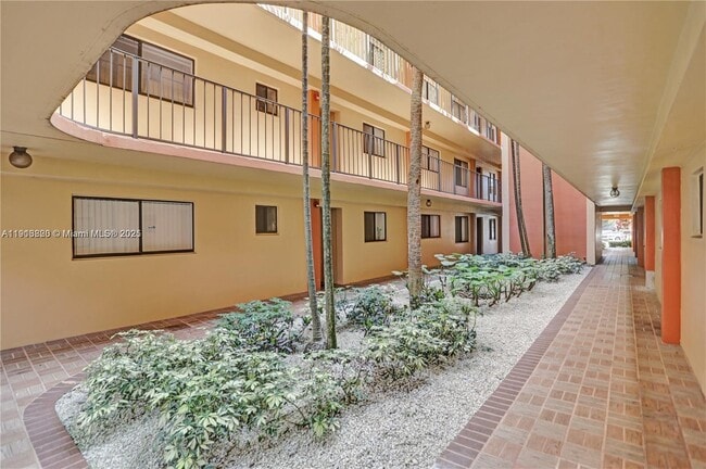 Photo - 8540 SW 133rd Avenue Rd Unit 407