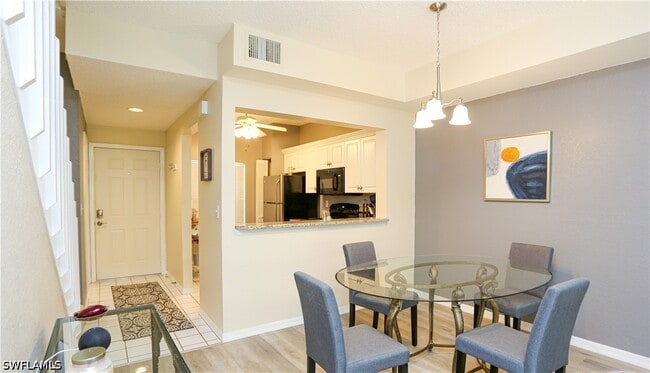 Photo - 1044 Woodshire Ln