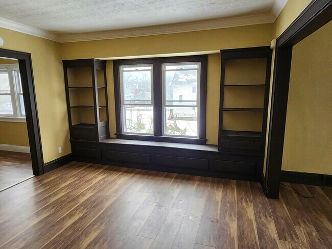 Photo - 2990 E 111th St