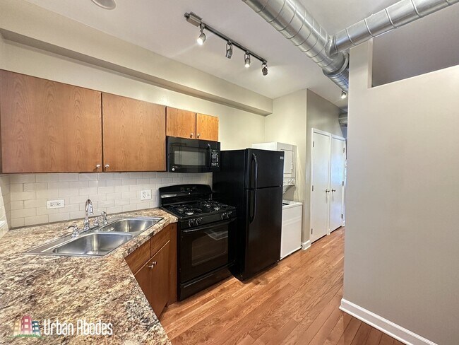 Photo - 674 N Orleans St Unit 2C
