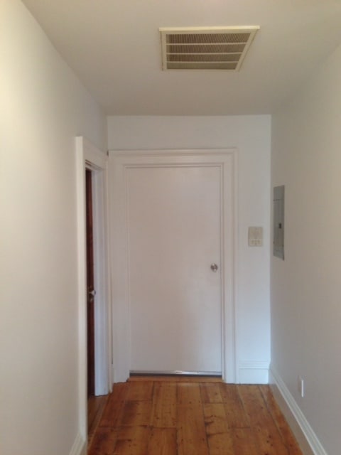 Apartment foyer - 222 Warren St Unit 1