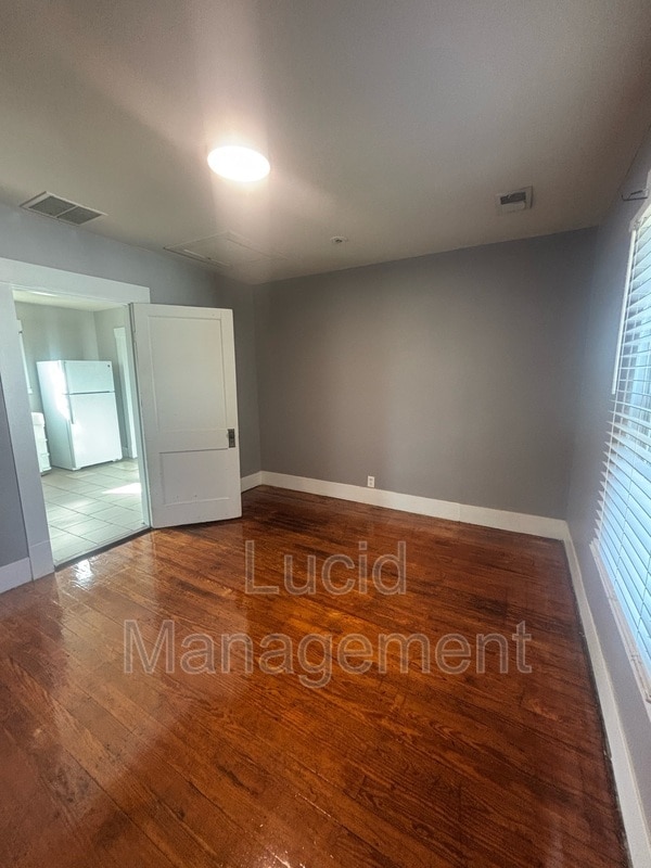 Photo - 629 W Market St