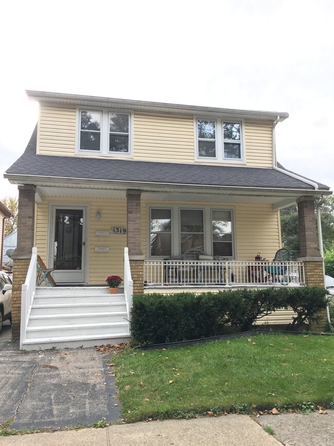 1319 la calle Maryland Street - 1319 Maryland St Unidad 2