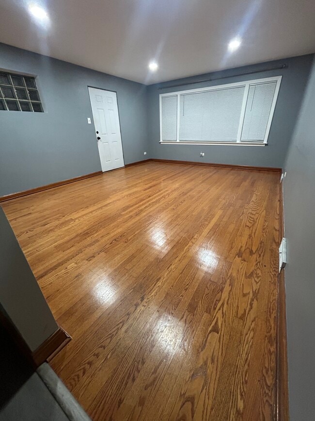 Photo - 4347 Custer Ave