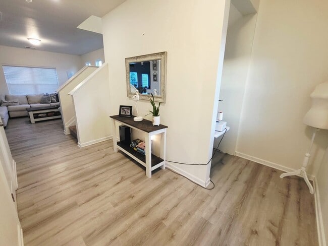 Photo - 366 Crandon Rd