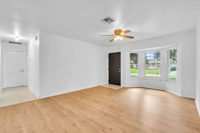 Photo - 5852 Brickell Dr