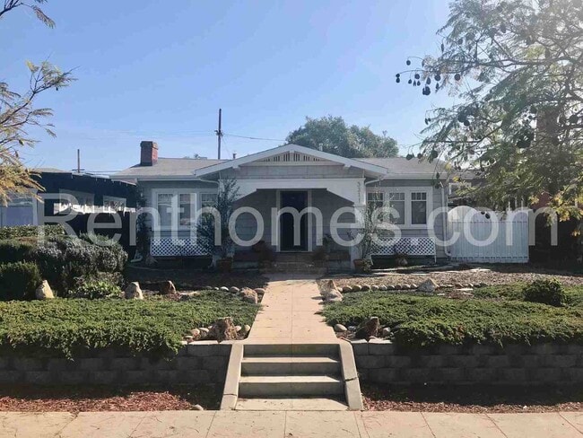 Photo - 3311 Dale St