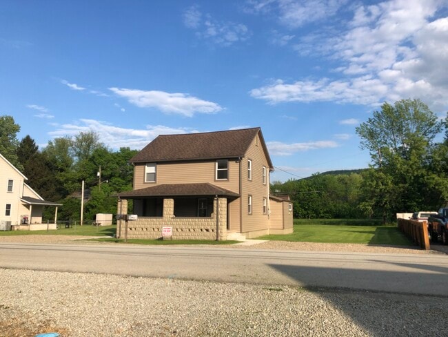 Building Photo - 1120 Manor Ave