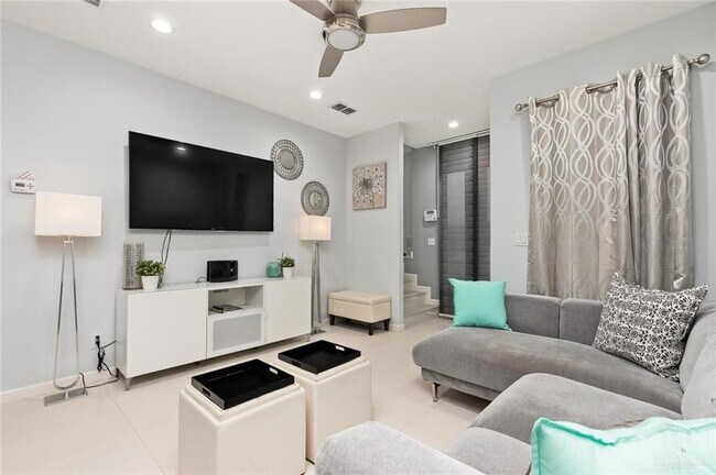513 San Antonio Ave Unit 4