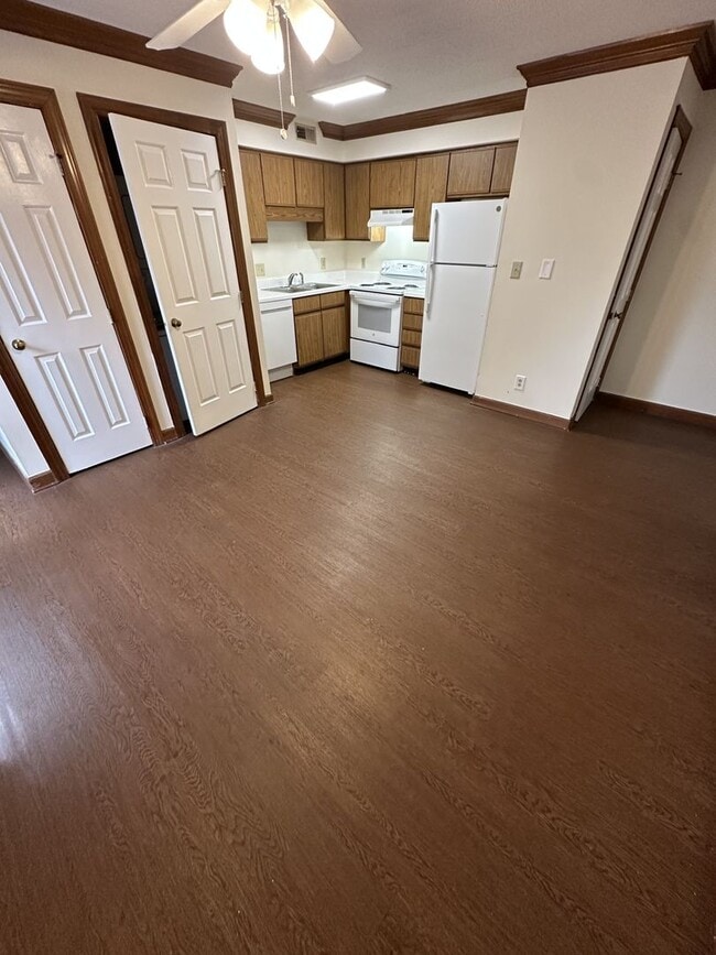 Photo - 1 Bedroom 1 Bathroom Condo!