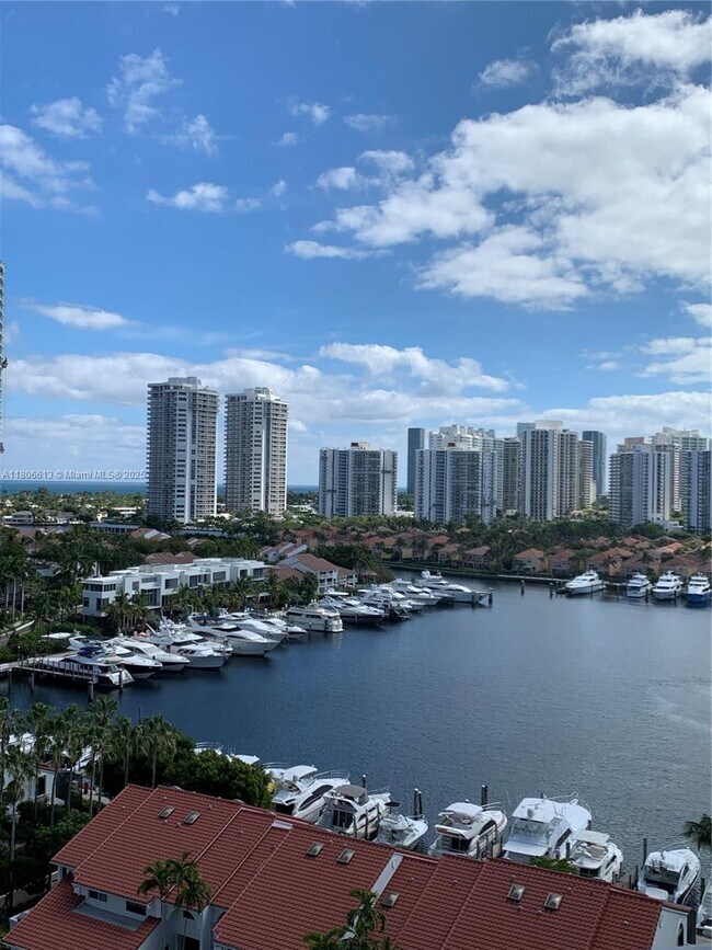 Photo - 3610 Yacht Club Dr Condo Unit 1204