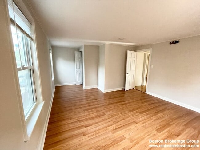 Photo - 107 Buttonwood St Unit 2