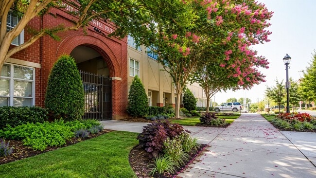 Photo - Dilworth Townhome-Style Condo | 2BR/2.5BA | Private Entrance | Walk to South End, Harris Teeter, ...
