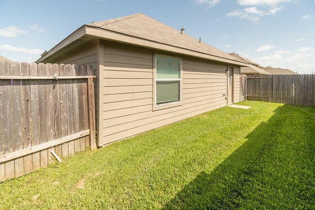 Photo - 5714 Kyle Cove Dr