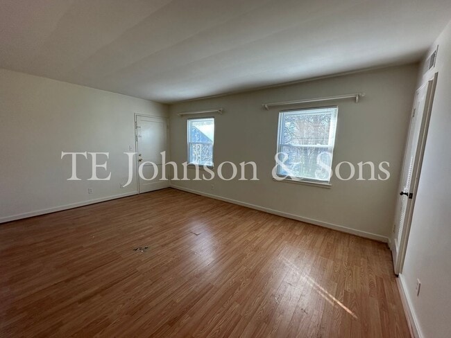 Photo - Charming 2 Bedroom Condo in Winston-Salem – Prime Location, Modern Comforts, and Convenience!