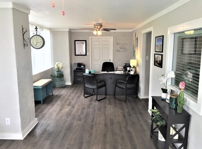 Photo - Woodlake Villas