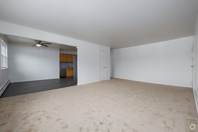 2BR, 1BA - 850SF - Living Room