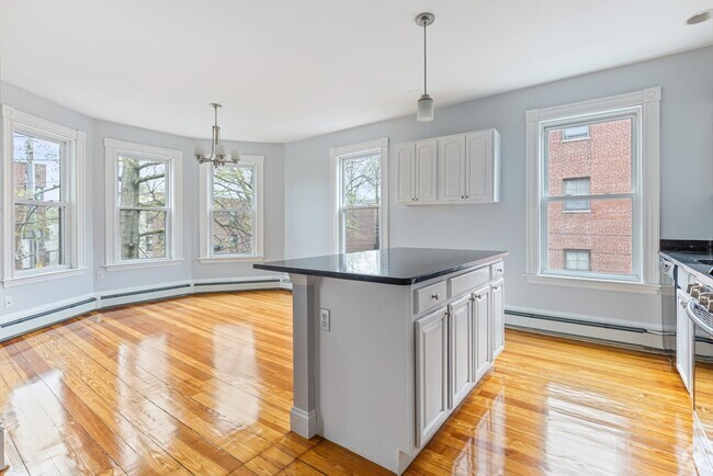 Building Photo - 39 Harvard Ave Unit 39 Rental