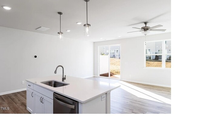 Photo - 187 Pinkie Ln