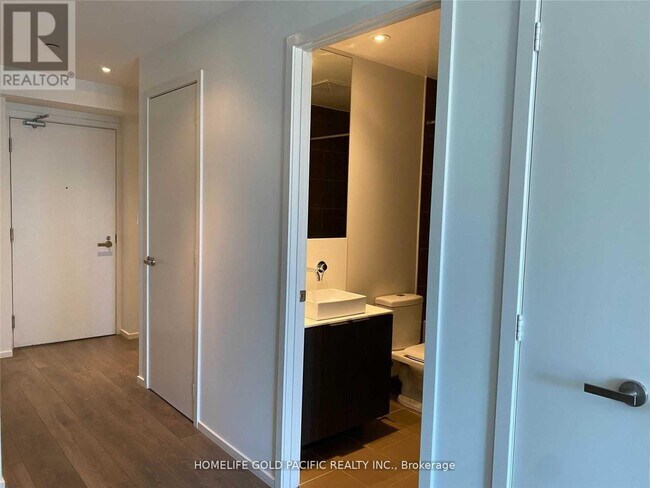 Photo - 159 Dundas St E Unit 2303