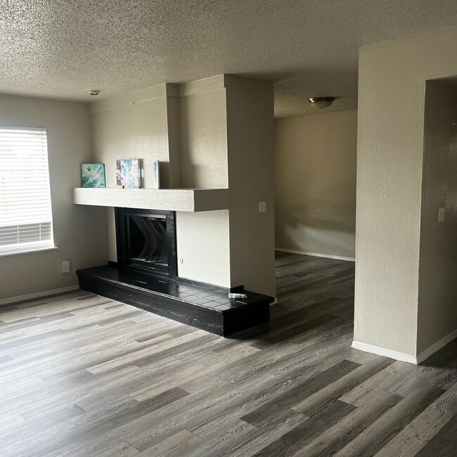 Ashley Park Townhomes & Apartments