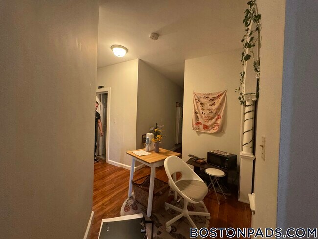 Photo - 38 Hemenway St Unidad 32