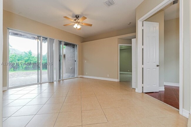 Building Photo - 101 Jacaranda Ct