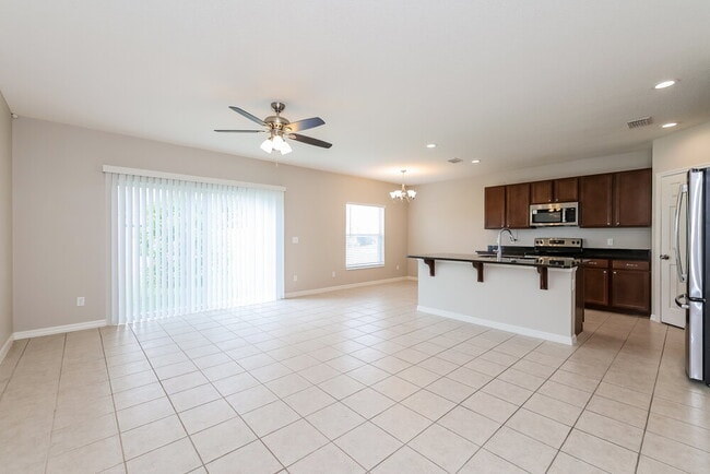 Photo - 3040 Morton Way