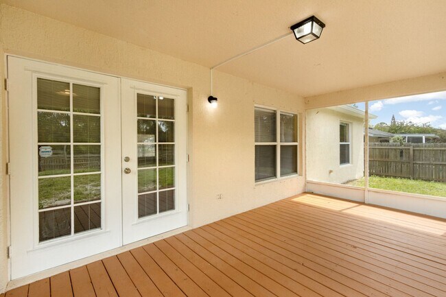 Photo - 163 Abello Rd SE