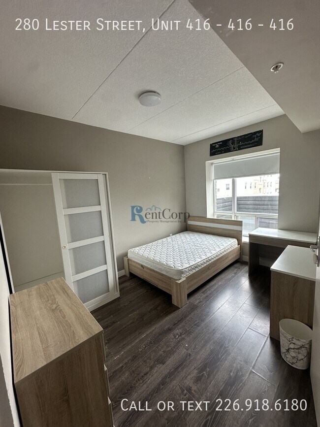 Photo - 280 Lester St