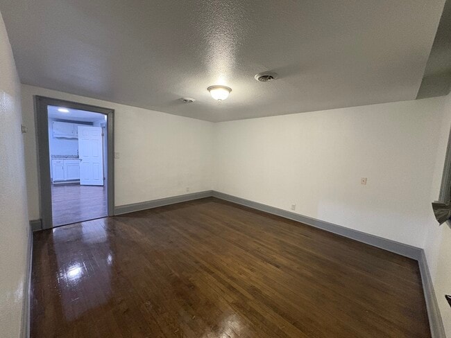 Photo - 1941 S Winona Ln Unit 1941 - Lower