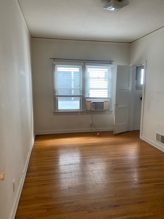 Photo - 358 N Gardner St Unit 356.5