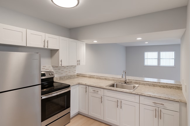 Photo - Brandon Palm Springs Apartment Homes