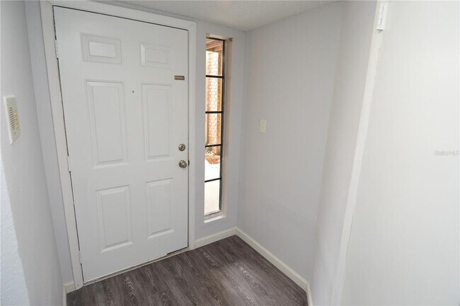 Photo - 8641 Fancy Finch Dr Unidad 103