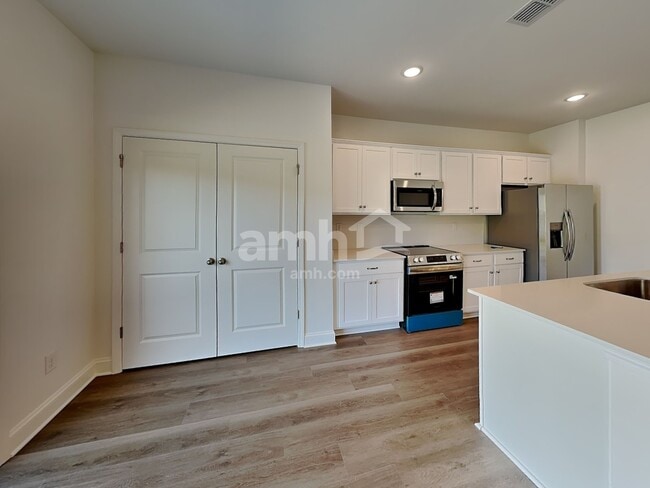 Photo - 1208 Livengood Wy