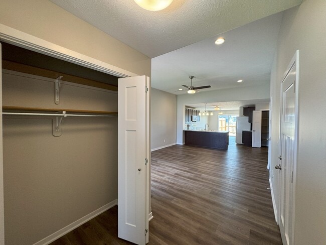 Building Photo - 978 Kate Ave