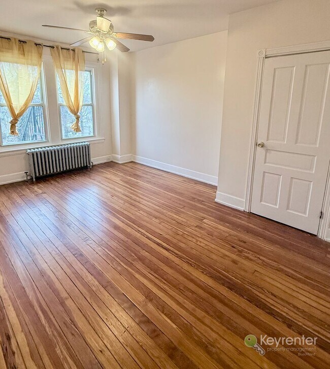 Photo - 16 N Rigby Ave Unit Apartment 3