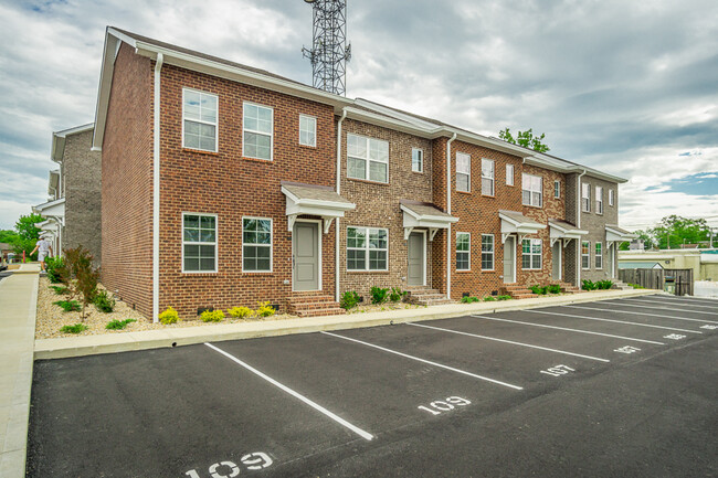 Photo - 131 Edgington Dr Townhome