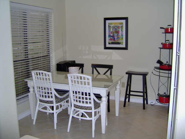 Photo - 3220 69th St Unidad F2