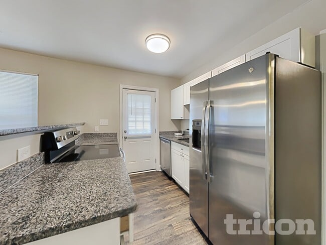 Photo - 5229 Harmon Pl