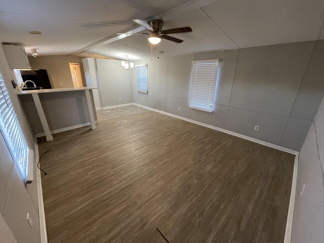Photo - 724 Graham Dr