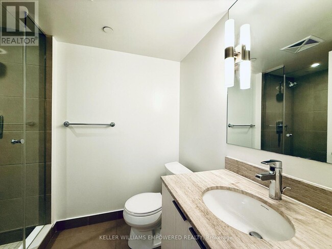 Photo - 31 Phipps St Unit R603